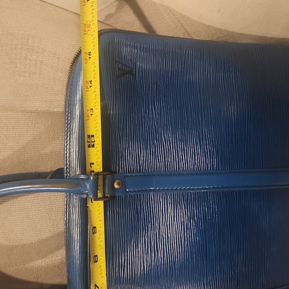 Louis Vuitton Epi briefcase - Picture 10 of 11